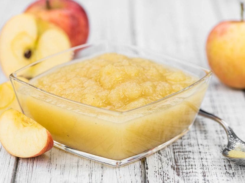 applesauce in a glass bowl